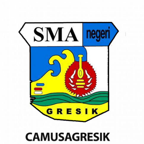 Awan Putih Mengambang di Cakrawala